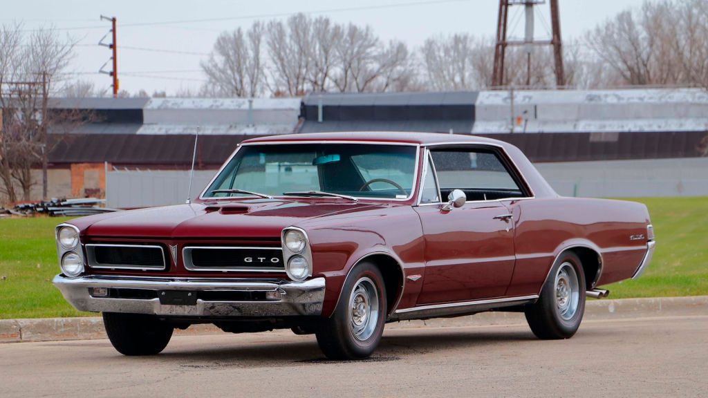 Photo of a 1965 Pontiac GTO