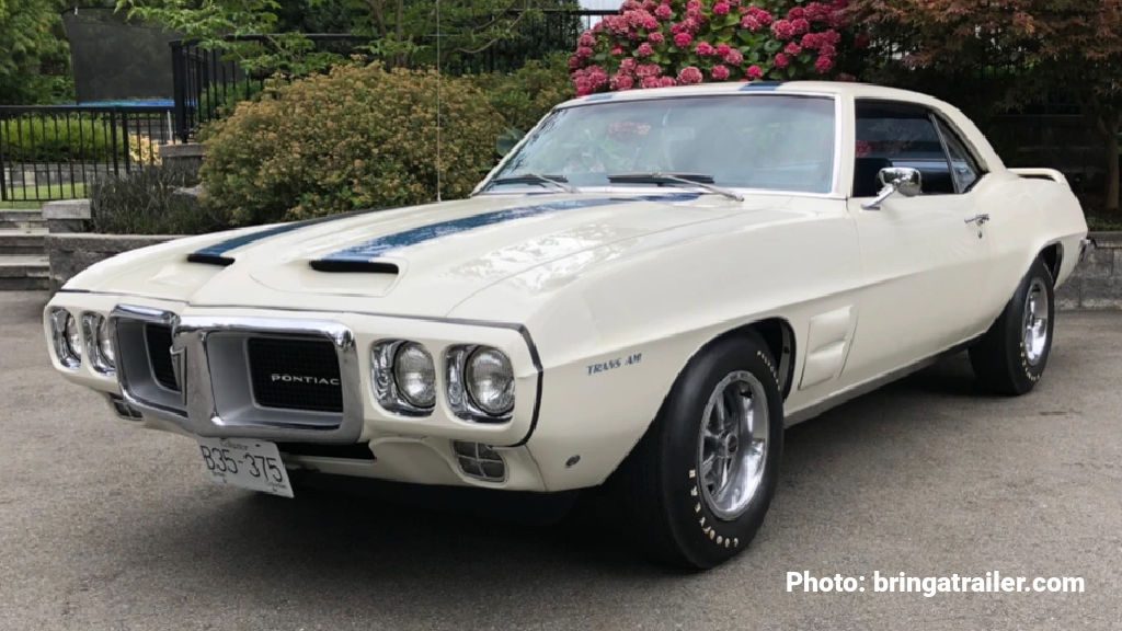 Photo of a 1969 Pontiac Firebird Trans Am