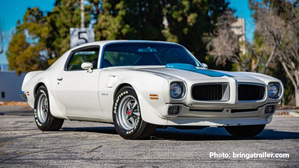 Photo of a 1972 Pontiac Firebird