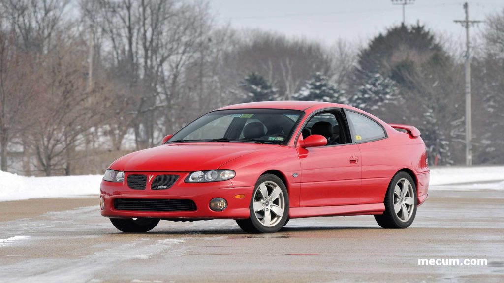 2004 Pontiac GTO in red